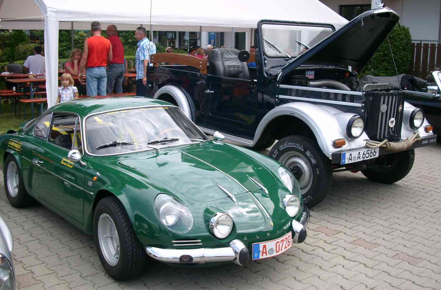 Renault Alpine & IFA-Fahrzeug